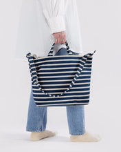 Load image into Gallery viewer, Baggu Horizontal Zip Duck Bag - Navy Stripe
