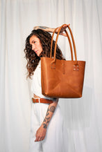 Load image into Gallery viewer, Market Canvas Moore Refined Tote Bag