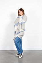 Load image into Gallery viewer, Tofino Towel Liberty Throw