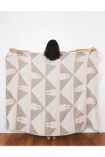 Load image into Gallery viewer, Tofino Towel 'Quill' Muslin Throw