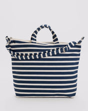 Load image into Gallery viewer, Baggu Horizontal Zip Duck Bag - Navy Stripe
