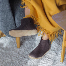 Load image into Gallery viewer, Glerups Boot - Brown
