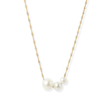 Load image into Gallery viewer, Poppy Finch Gradual Pearl Pendant Necklace
