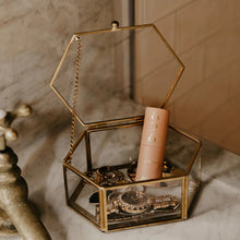 Load image into Gallery viewer, 828 Aroma 'Lady of Love' Solid Perfume
