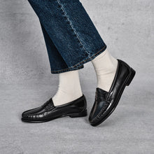 Load image into Gallery viewer, G.H. Bass Whitney Weejuns Loafer - Black
