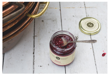 Load image into Gallery viewer, Le Meadow’s Pantry Raspberry and Rose Jam
