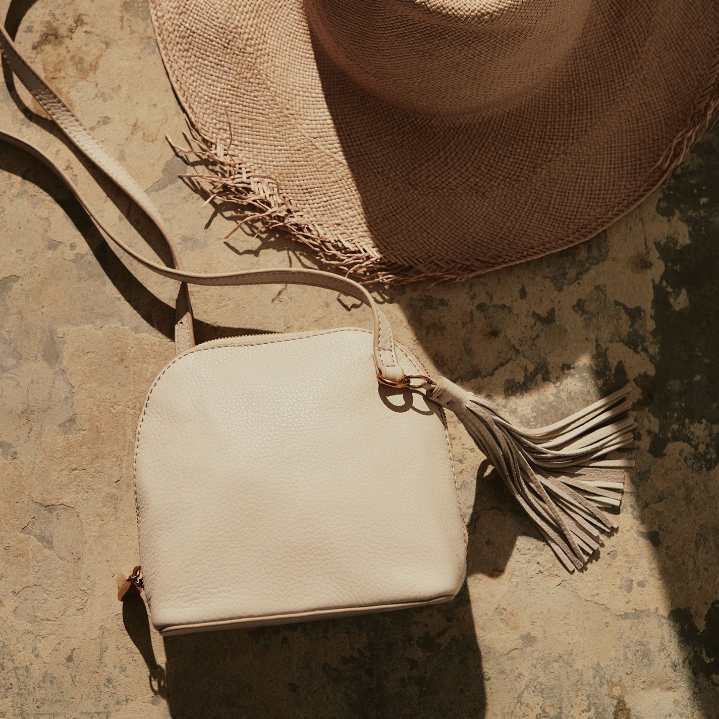 Hobo Nash Crossbody Nicholas Randall Oak Bay